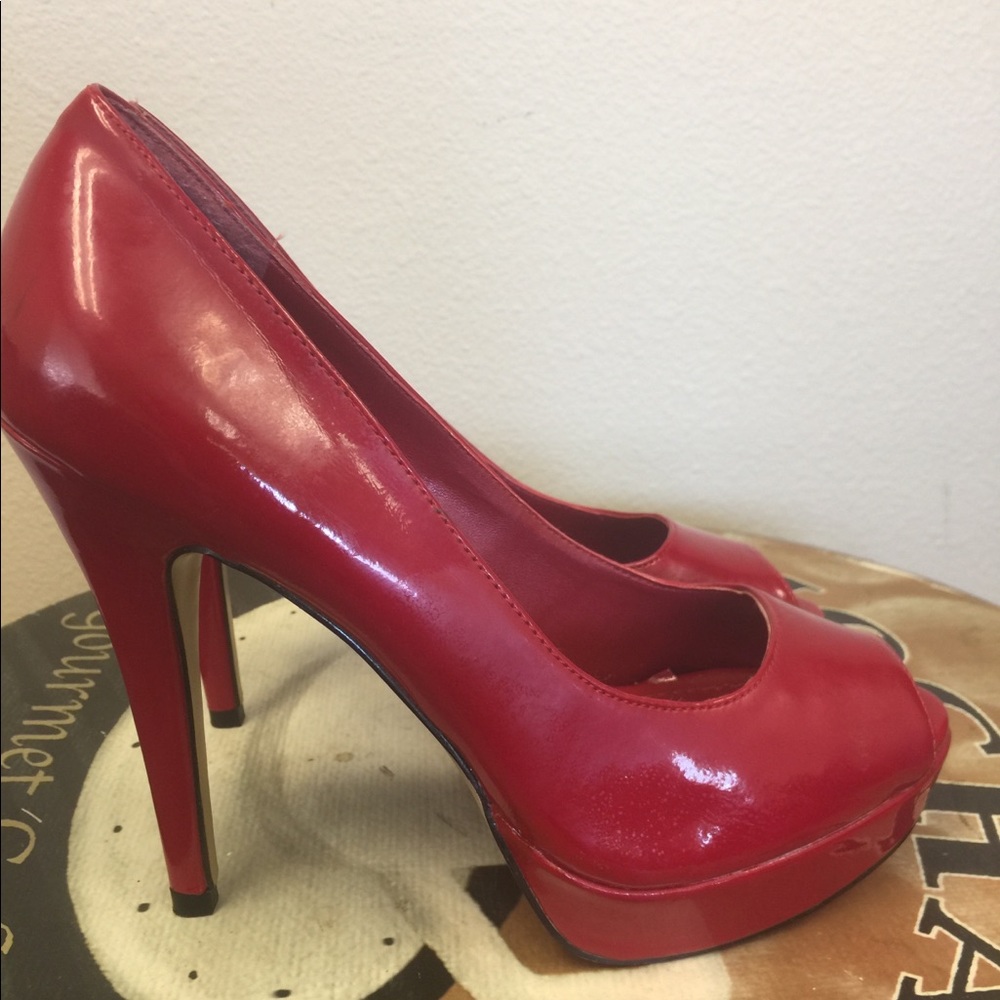 Red Sexy Pumps